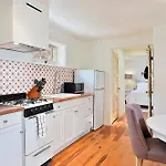 Dos Hermanas Casita 2 & 3 Downtown Courtyard *