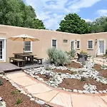 Dos Hermanas Casita 2 & 3 Downtown Courtyard