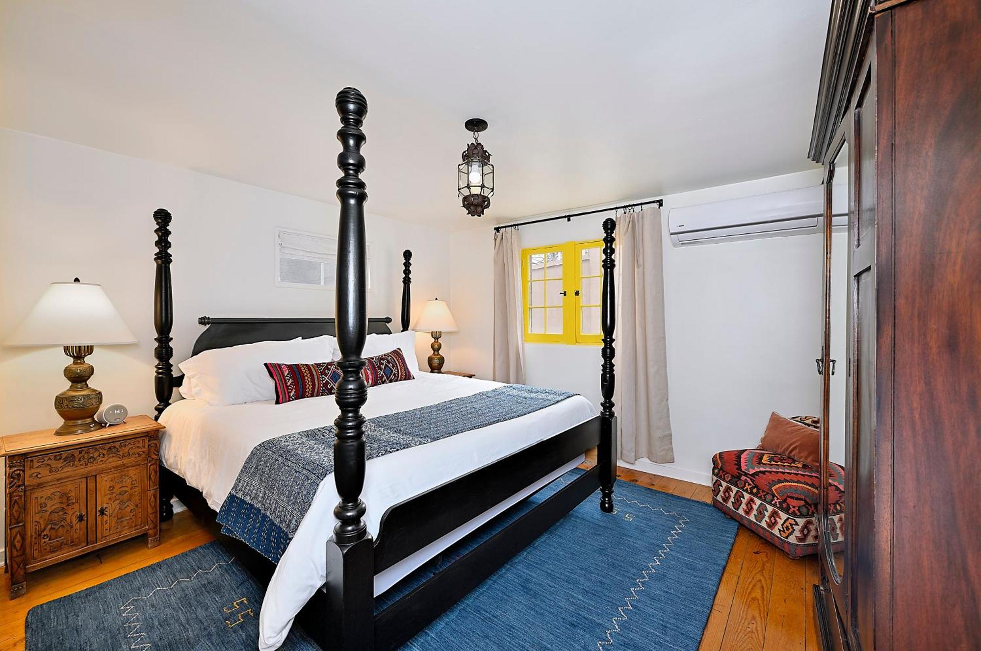 Dos Hermanas Casita 2 & 3 Downtown Courtyard Hébergement de vacances *